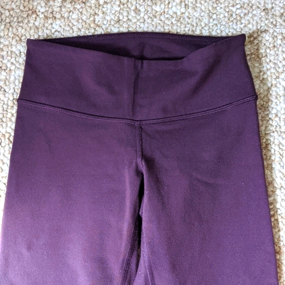 Lululemon crop legging - Picture 2 of 5